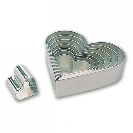 Heart cutter tinplate 40 to 138 mm (8 pcs)