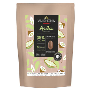 Azélia 35% chocolat lait noisette de couverture Création Gourmande fèves 250 g